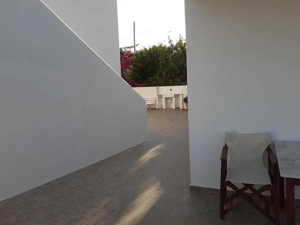 Matilda Milos - Cycladic Living Apartment Triovasalos Luaran gambar