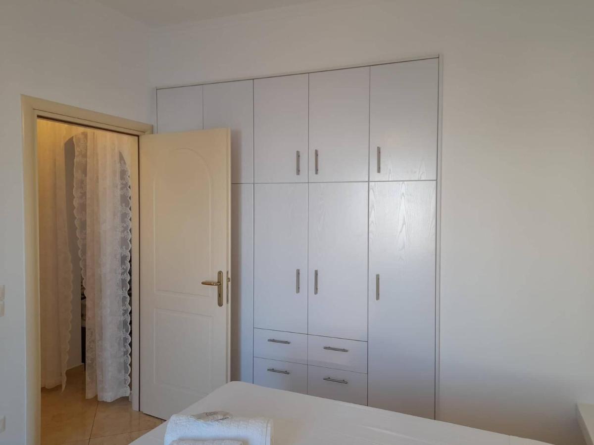 Matilda Milos - Cycladic Living Apartment Triovasalos Luaran gambar