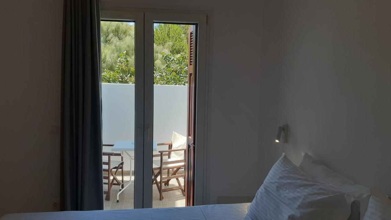 Matilda Milos - Cycladic Living Apartment Triovasalos Luaran gambar