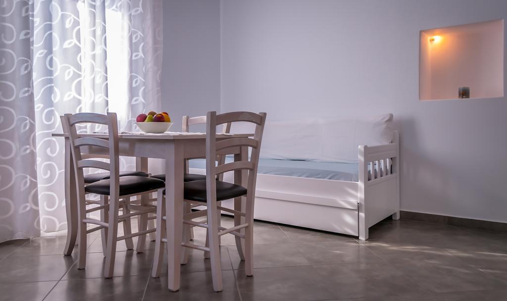 Matilda Milos - Cycladic Living Apartment Triovasalos Luaran gambar